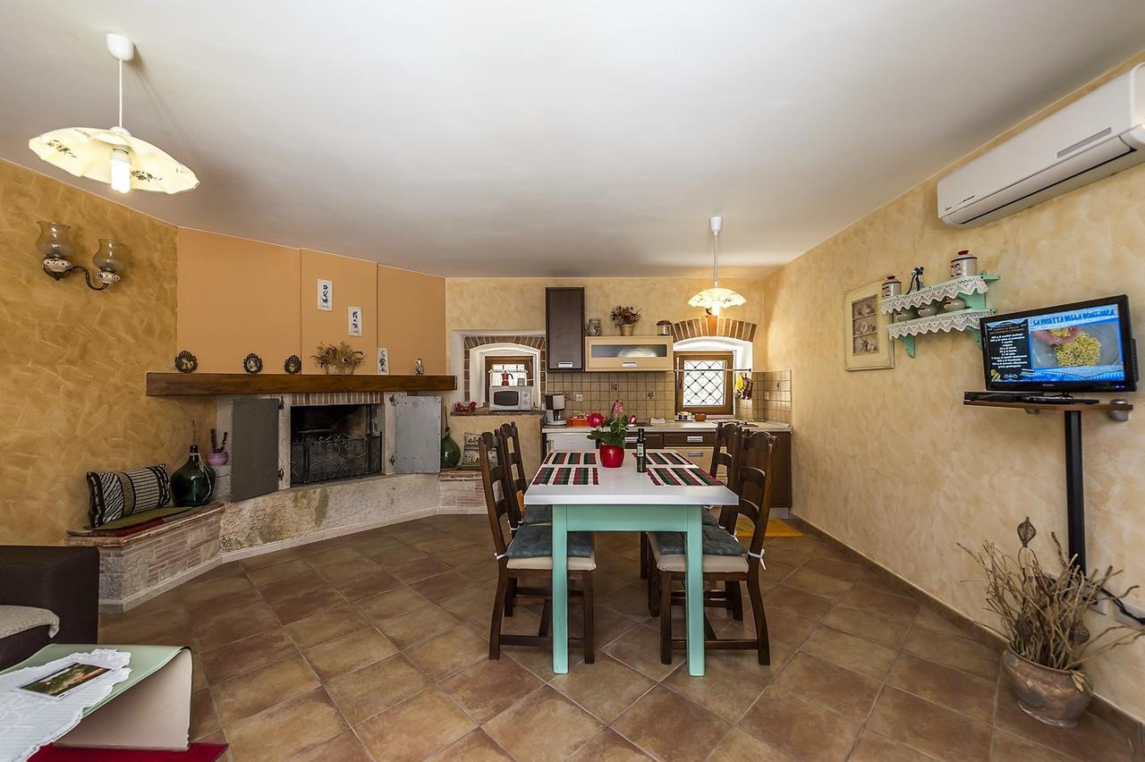 Villa Valtrazza Tar-Vabriga エクステリア 写真