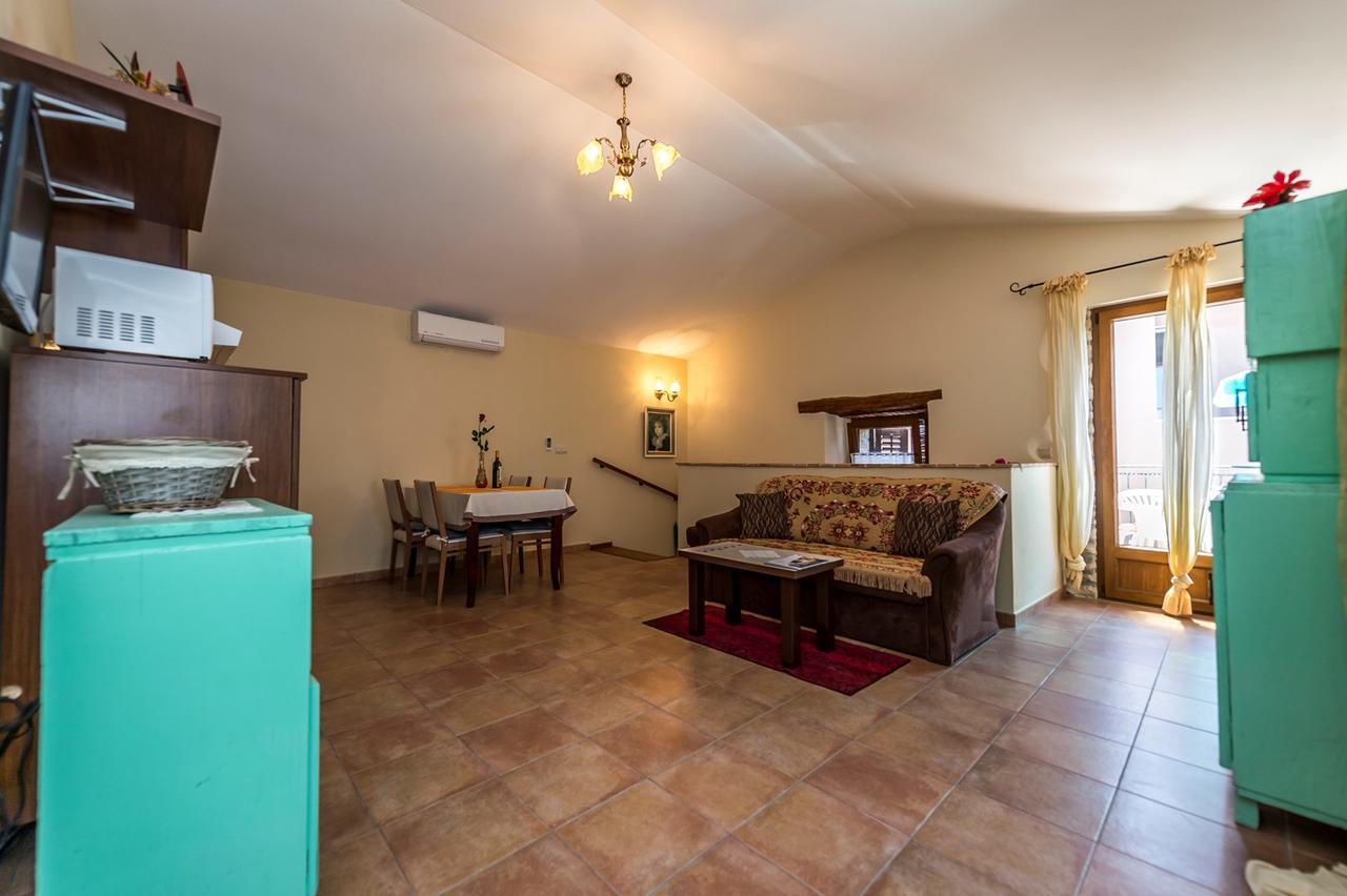 Villa Valtrazza Tar-Vabriga エクステリア 写真