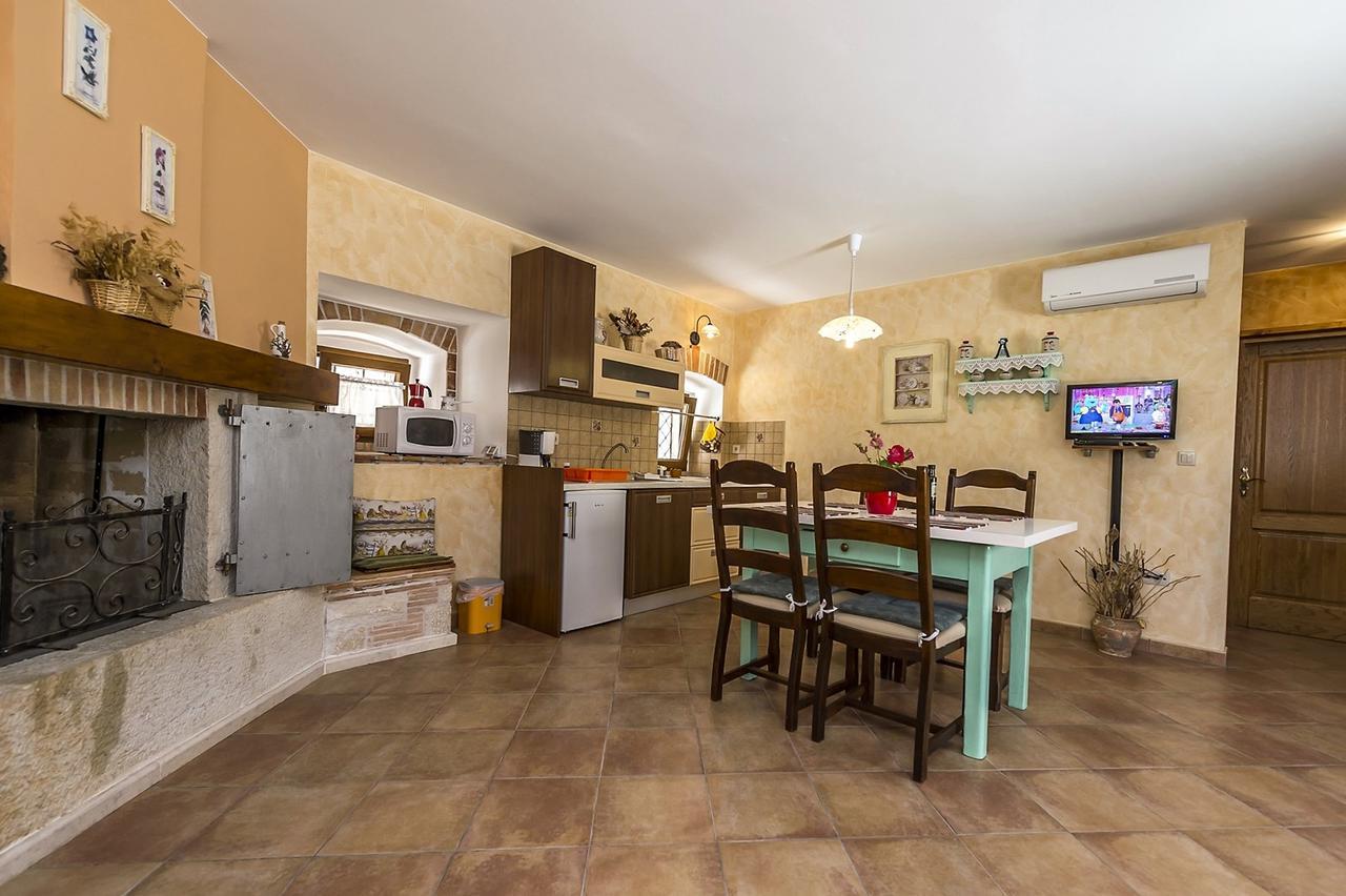 Villa Valtrazza Tar-Vabriga エクステリア 写真
